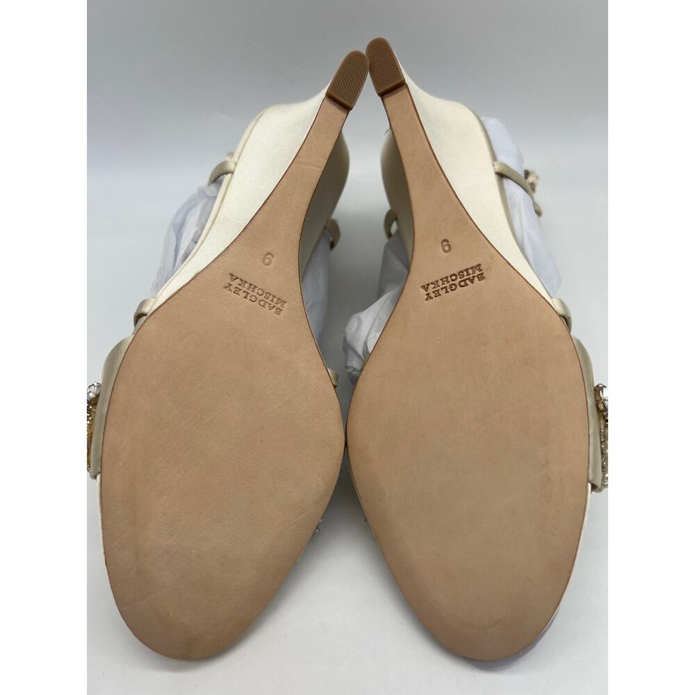 Badgley Mischka Women's Clarisa Embellished Wedge Sandal Ivory MP5243 Size 9 - Picture 3 of 12